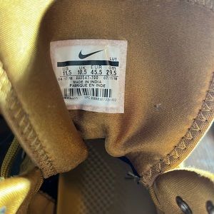 these are sweet shoes worn a few times size 10.5